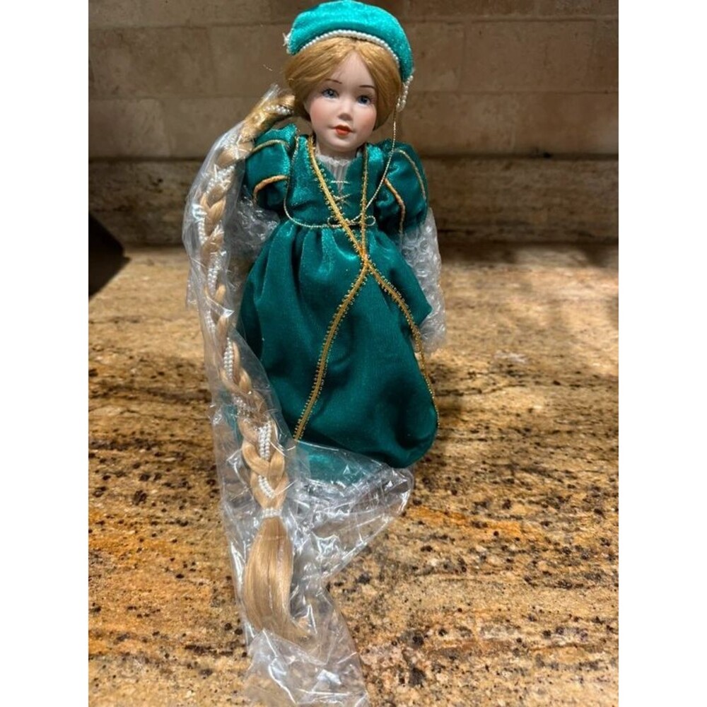 Danbury Mint Rapunzel 11" Porcelain Storybook Doll Green Velvet Long Braid